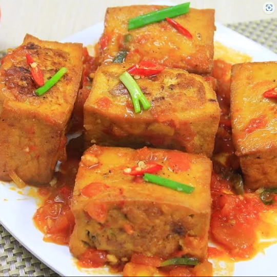 Thịt nhồi đậu hũ sốt cà