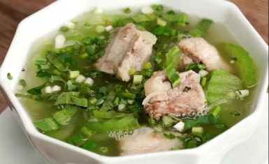 canh xương hầm bí xanh