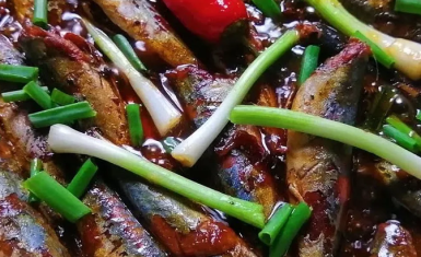 ca nục chuối kho tiêu