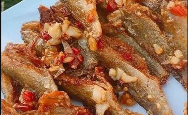 cá đù đù tỏi ớt