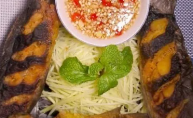 cá trê chiên sả ớt